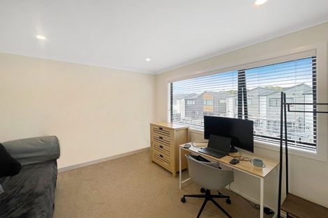 Photo of property in 10b Mawai Hakona Drive, Wallaceville, Upper Hutt, 5018
