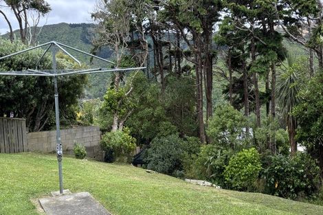 Photo of property in 2/17 Huntingdon Street, Northland, Wellington, 6012