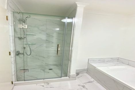 Photo of property in 11 Newbegin Place, Weymouth, Auckland, 2103