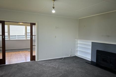 Photo of property in 16 Alfredton Road, Eketahuna, 4900