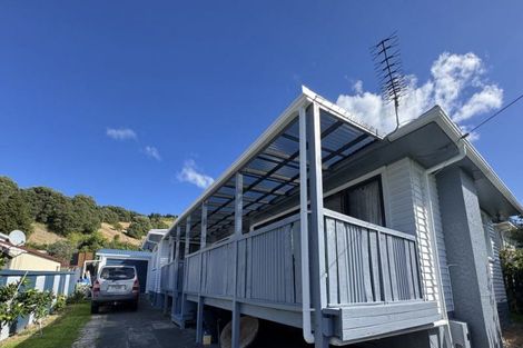 Photo of property in 43 Cambridge Terrace, Kaiti, Gisborne, 4010