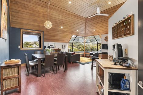 Photo of property in 14 Madras Street, Khandallah, Wellington, 6035