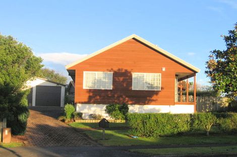 Photo of property in 38 Burswood Drive, Burswood, Auckland, 2013