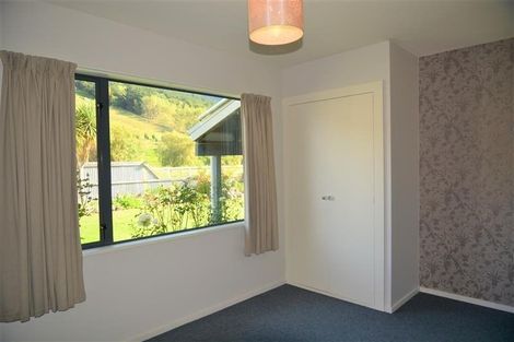 Photo of property in 4213 Christchurch Akaroa Road, Little River, 7591