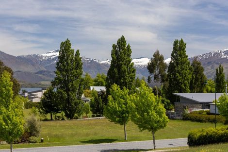 Photo of property in 22 Greenbelt Place, Wanaka, 9305