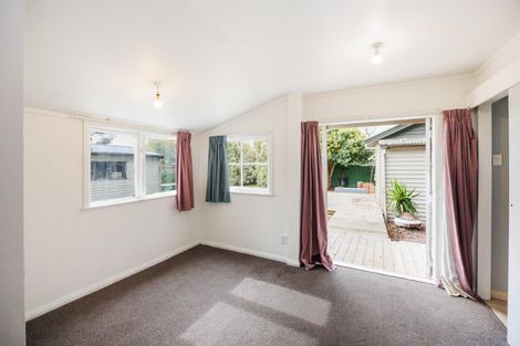 Photo of property in 374 College Street, Hokowhitu, Palmerston North, 4410