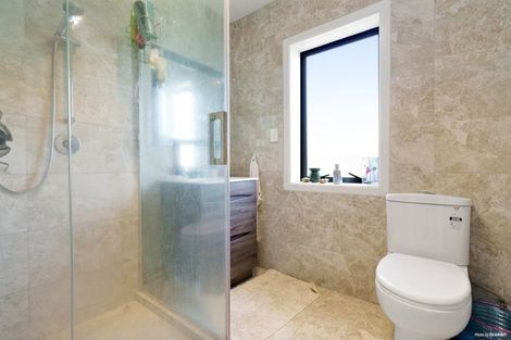 Photo of property in 2/10a Druces Road, Wiri, Auckland, 2104