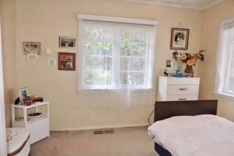 Photo of property in 31 Lyndhurst Road, Tawa, Wellington, 5028