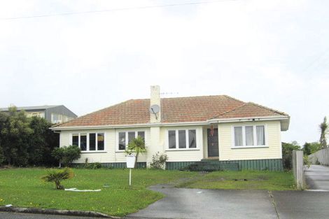 Photo of property in 28 Montgomery Avenue, Onerahi, Whangarei, 0110