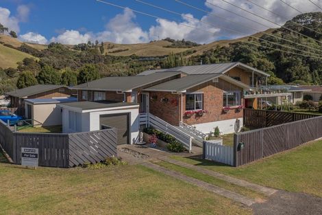 Photo of property in 1 Kawakawa Road, Whitianga, 3510