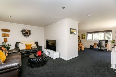 Photo of property in 30 Birdwood Avenue, Moturoa, New Plymouth, 4310