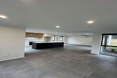 Photo of property in 6c Jern Place, Eastern Beach, Auckland, 2012