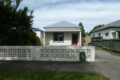 Photo of property in 10 Defoe Place, Waltham, Christchurch, 8023