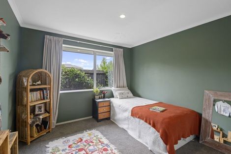 Photo of property in 18 Hampstead Close, Rangiora, 7400