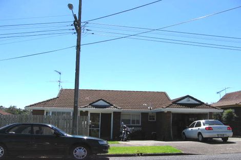 Photo of property in 2/1 Alma Road, Milford, Auckland, 0620