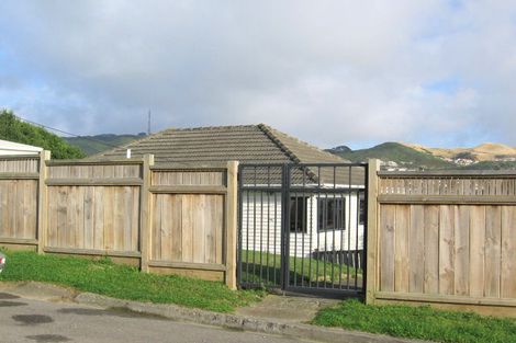 Photo of property in 6 Sheridan Terrace, Johnsonville, Wellington, 6037