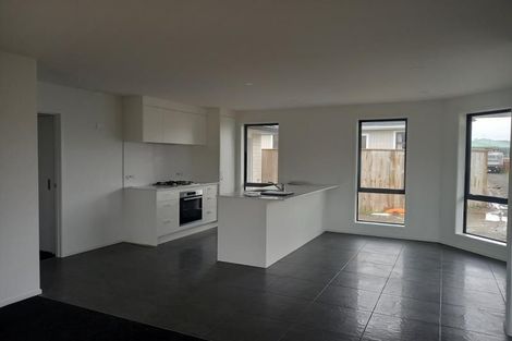 Photo of property in 9a Turakina Street, Merrilands, New Plymouth, 4312