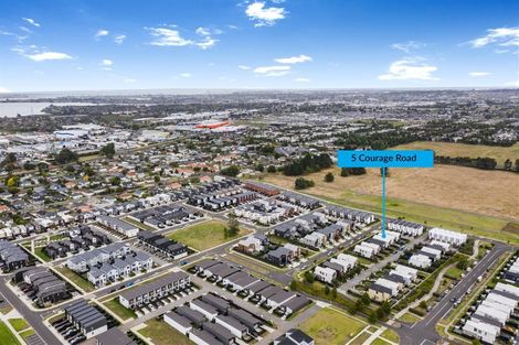 Photo of property in 5 Courage Road, Papakura, 2110