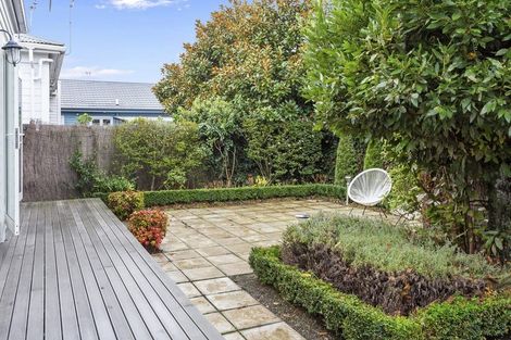 Photo of property in 48 Caledonian Road, St Albans, Christchurch, 8014