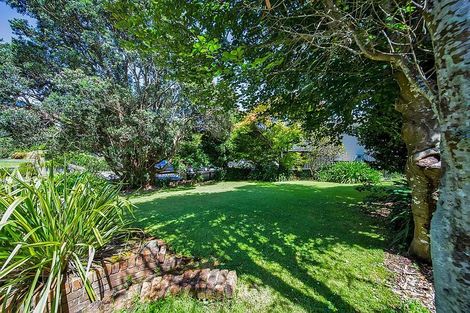 Photo of property in 23 Ambury Place, Merrilands, New Plymouth, 4312