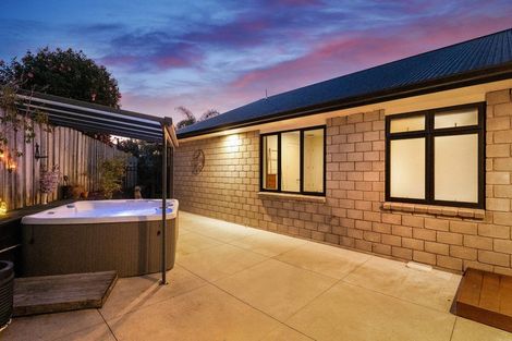 Photo of property in 12 Noble Johnston Drive, Katikati, 3129