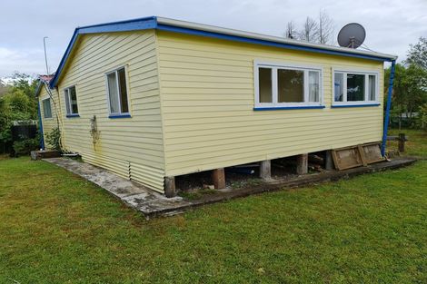 Photo of property in 70 Snodgrass Road, Westport, 7892