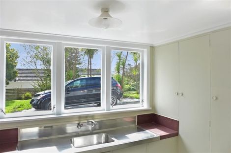 Photo of property in 23 Evans Road, Glen Eden, Auckland, 0602