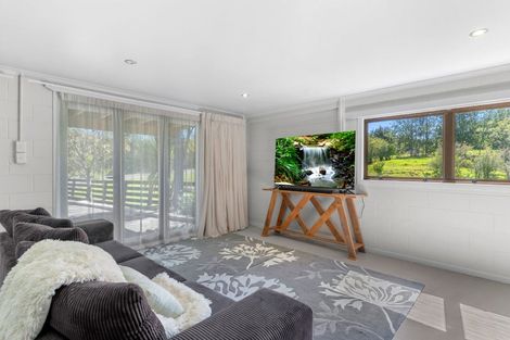 Photo of property in 5 Skelton Crescent, Paparoa, 0571