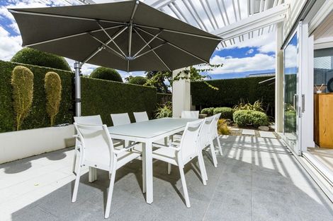 Photo of property in 19 Muritai Road, Milford, Auckland, 0620