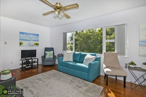 Photo of property in 11 Ogle Crescent, Te Kamo, Whangarei, 0112