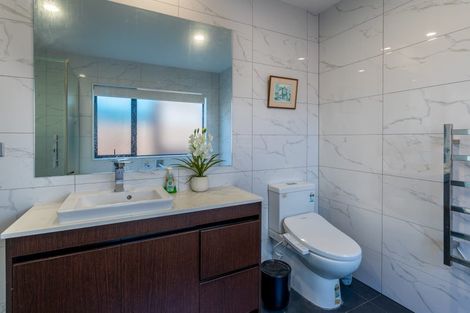 Photo of property in 11 Coastview Lane, Long Bay, Auckland, 0630