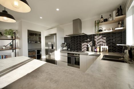 Photo of property in 27 George Street, Bulls, 4818