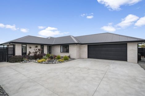 Photo of property in 37 Chris Drive, Rolleston, 7614