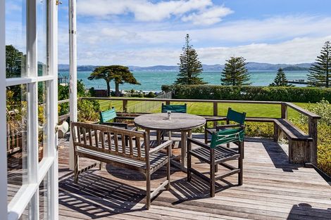 Photo of property in 5 Tui Road, Days Bay, Lower Hutt, 5013