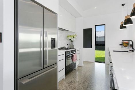 Photo of property in 3 Alan Livingston Drive, Cambridge, 3434