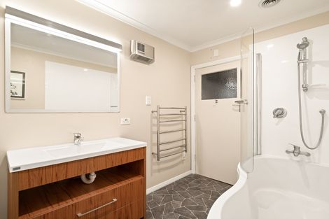 Photo of property in 36 Easther Crescent, Kew, Dunedin, 9012
