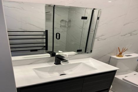 Photo of property in 5/72 Tiraumea Drive, Pakuranga, Auckland, 2010