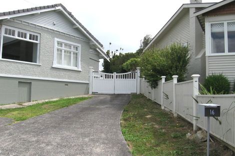 Photo of property in 18 Hinemoa Terrace, Birkenhead, Auckland, 0626