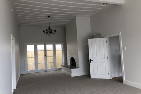 Photo of property in 9a Rogan Street, Mount Roskill, Auckland, 1041