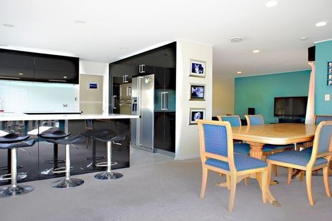 Photo of property in 5 Jan Higgins Place, Golflands, Auckland, 2013