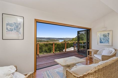Photo of property in 1 Kanuka Grove, Kinloch, Taupo, 3377