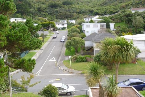 Photo of property in 132 Parkvale Road, Karori, Wellington, 6012