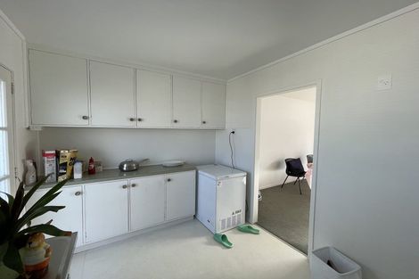 Photo of property in 2/32 Eastern Beach Road, Eastern Beach, Auckland, 2012