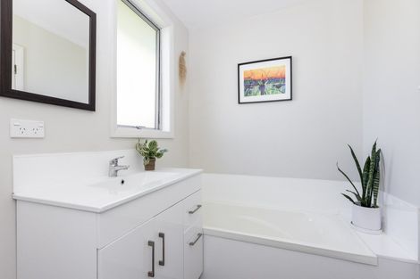 Photo of property in 52 Leicester Avenue, Tamatea, Napier, 4112