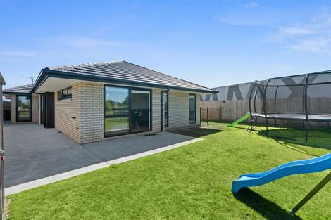 Photo of property in 3 Andesite Drive, Rolleston, 7614