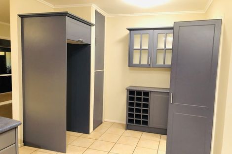 Photo of property in 27 Mahara Avenue, Birkenhead, Auckland, 0626