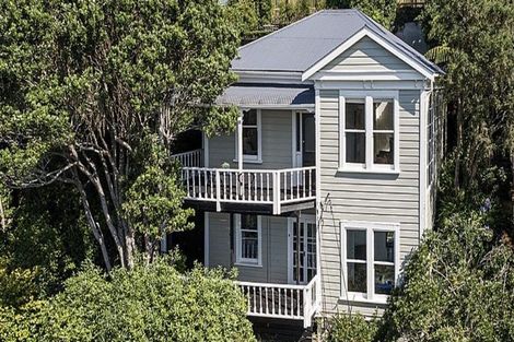 Photo of property in 74 Mortimer Terrace, Brooklyn, Wellington, 6021