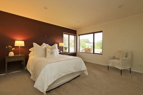 Photo of property in 13 Knightsbridge Place, Taradale, Napier, 4112