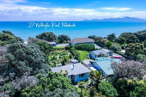 Photo of property in 27 Wellington Road, Paekakariki, 5034