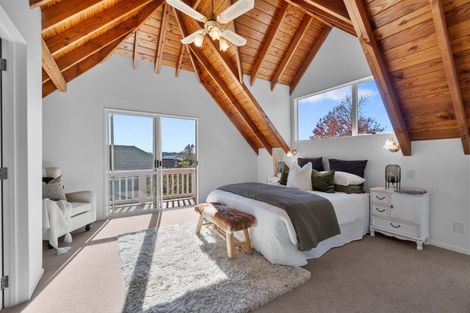 Photo of property in 14 Rimu Rise, Albany, Auckland, 0632